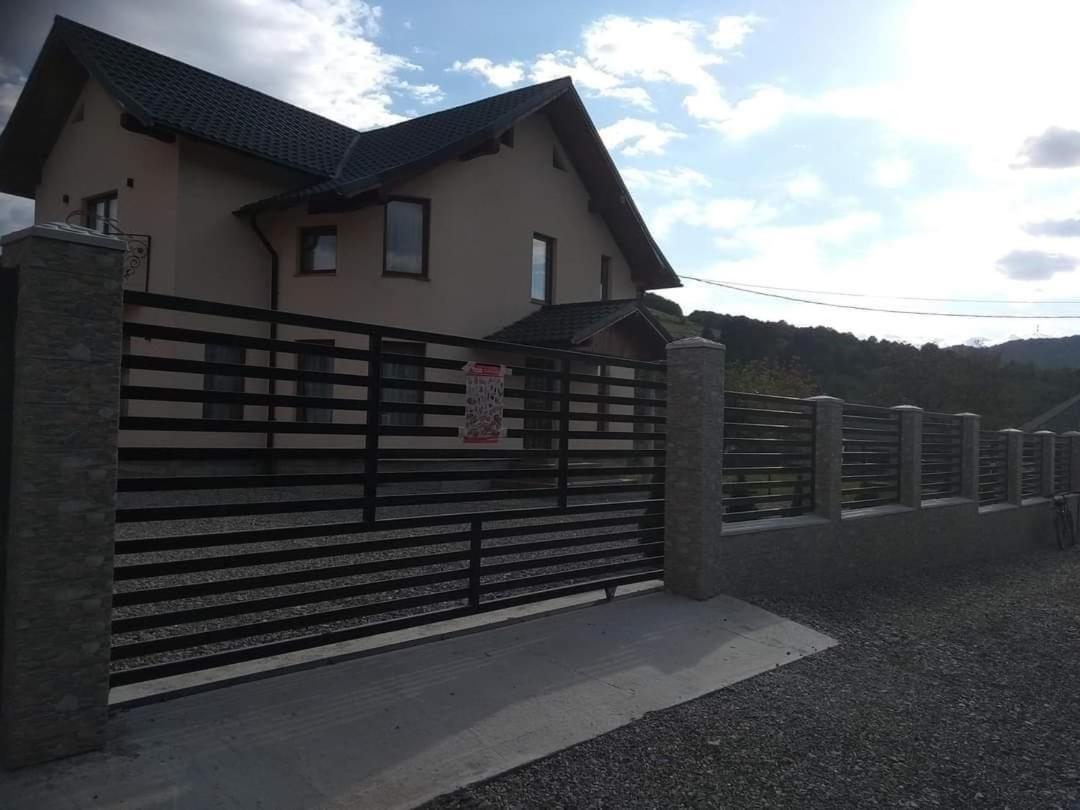 La Casa Alana Hotel Viseu de Jos Ngoại thất bức ảnh